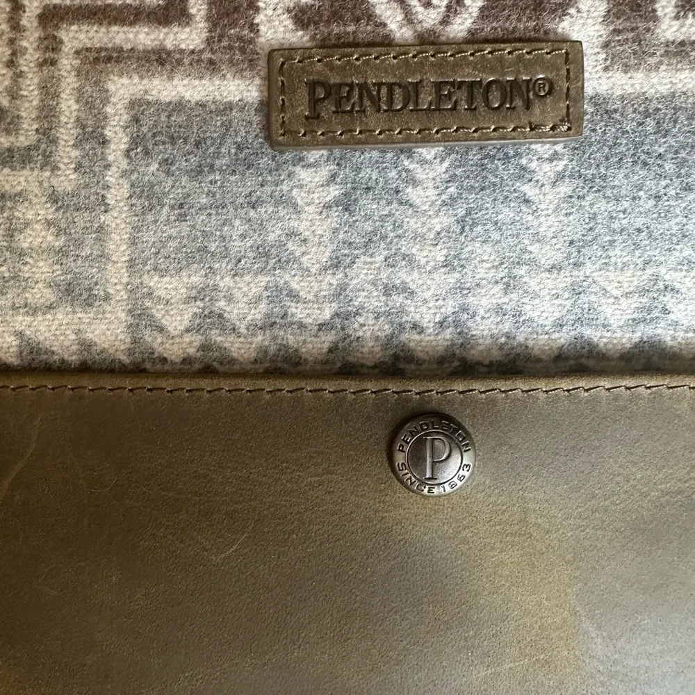 Pendleton Harding Star Grey Wool & Leather Crossbody Purse – NWT
